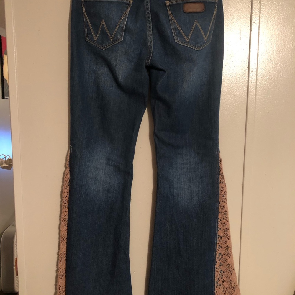Women’s Wrangler Flare/bell bottom jeans